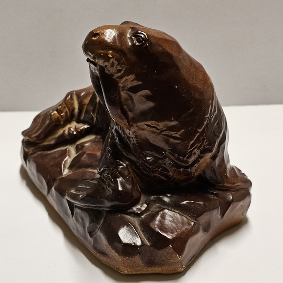 Miniature Walrus Ceramic Figurine - Picture 4 of 6